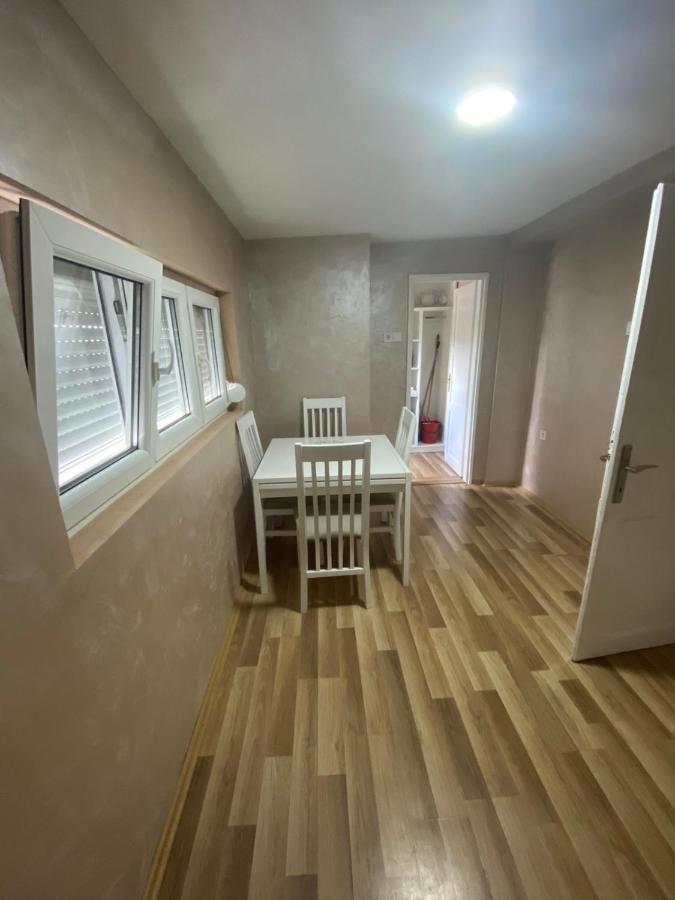 Apartman Niksic Leilighet Eksteriør bilde