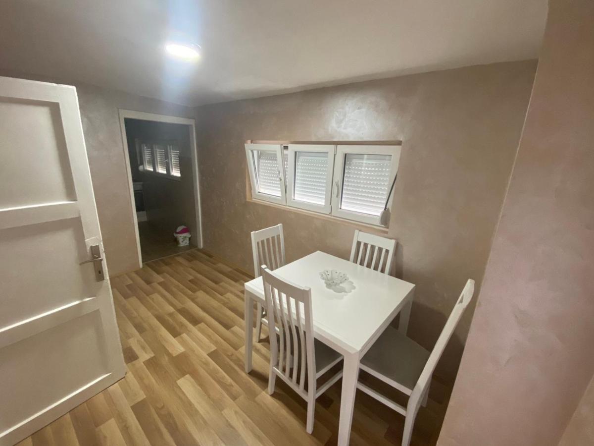 Apartman Niksic Leilighet Eksteriør bilde